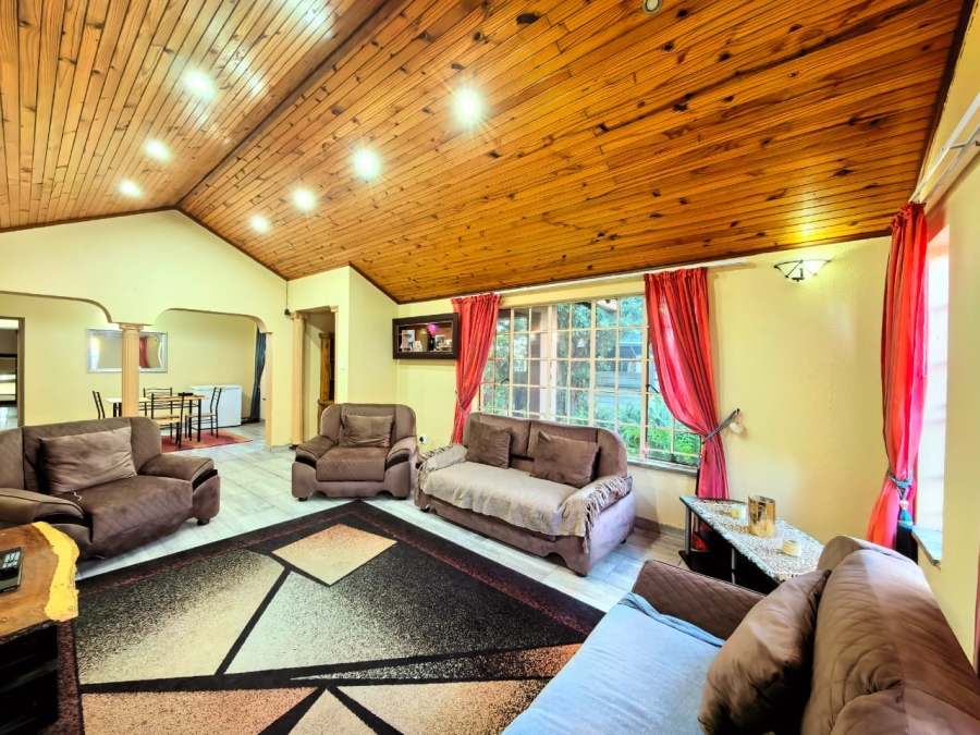 3 Bedroom Property for Sale in Vaalpark Free State